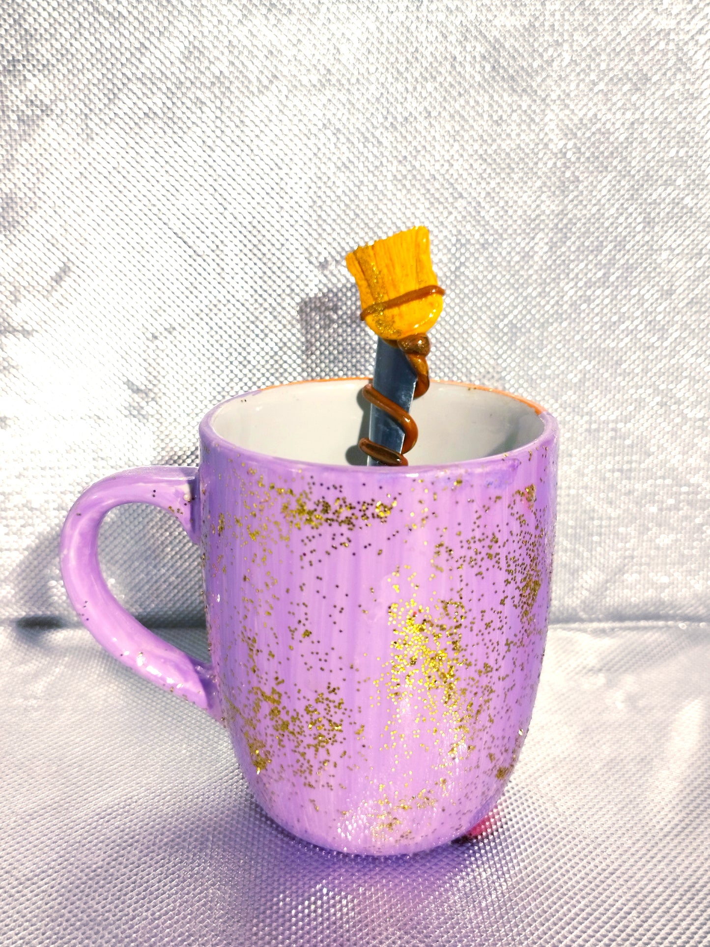 Endora Ensemble Tasse et sa petite cuillère Balais Magique
